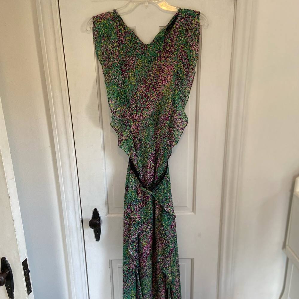 BCBG dress with butterfly clip